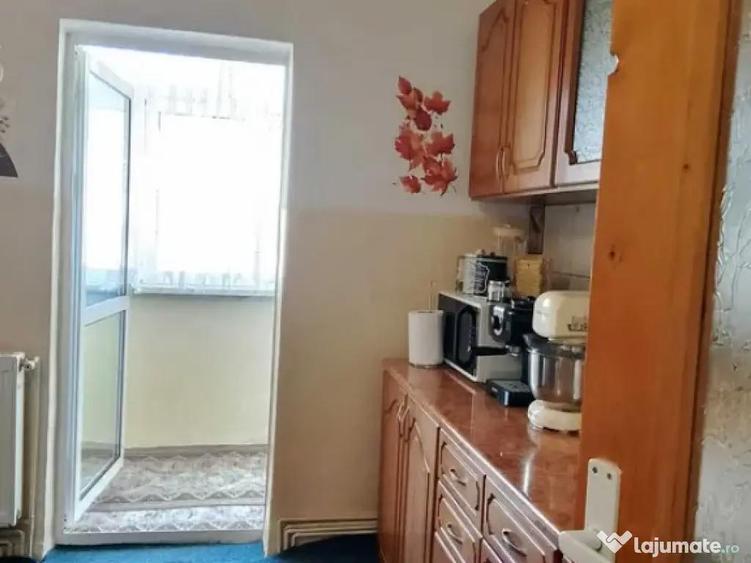 Apartament Cu 2 Camere Decomandate Zona Burdujeni - Spital Bethesda - 3