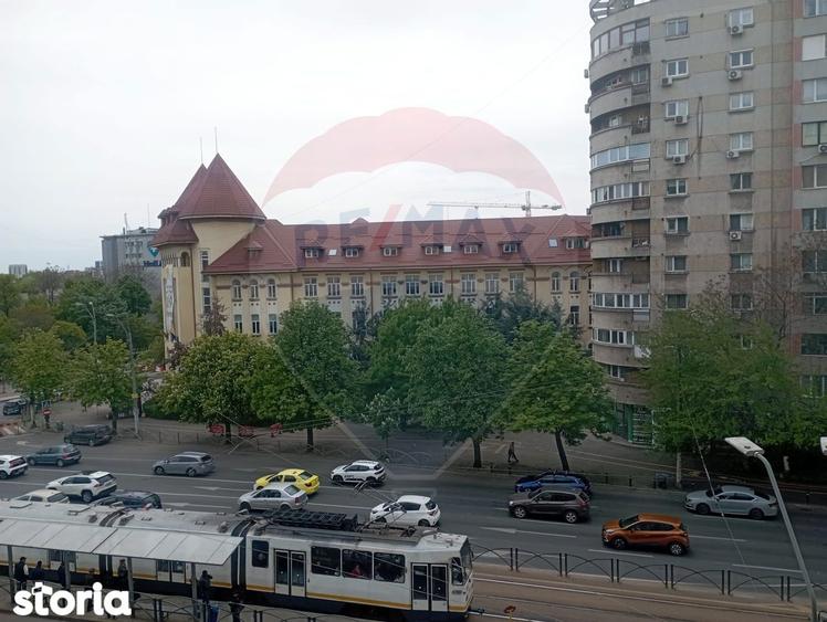 Apartament cu 3 camere de vanzare in zona Bucur Obor - 9