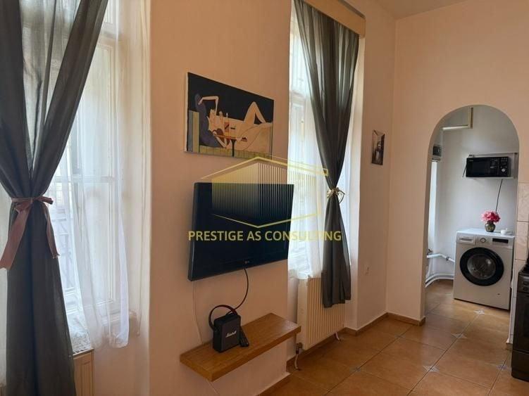 Apartament deosebit in Palat istoric 110 mp+ Balcon deschis- Piata Sf. Gheorghe - 6