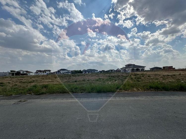 Teren intravilan de 435 m2 cu utilitati - gata pentru constructie! - 8