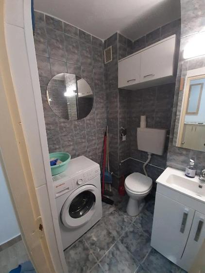 Inchiriez ap 2 camere cf.1 decomandat - 2