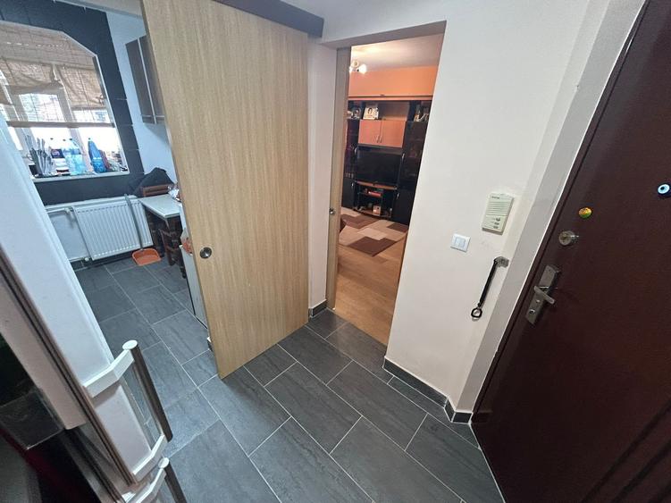 Titan 2 Camere Bloc 1977 Reabilitat Instalatii Schimbate 15 Min Metrou Titan - 11