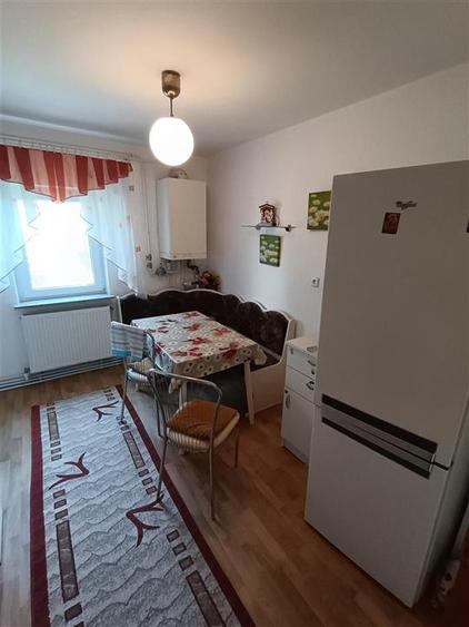 VEZI VIDEO! 3 camere, etaj 2, Decmandat, cu imbunatatiri, Calarasi IV - 9