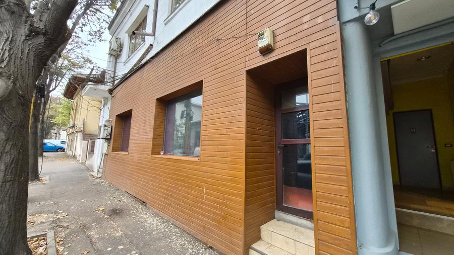 Imobil parter  - zona centrala -str Decebal colt cu Mircea cel Batran/84 mp - 2