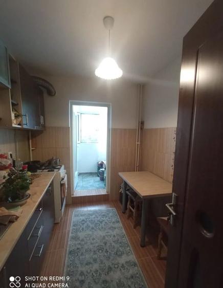Apartament cu 2 camere decomandat, zona Galata - 1