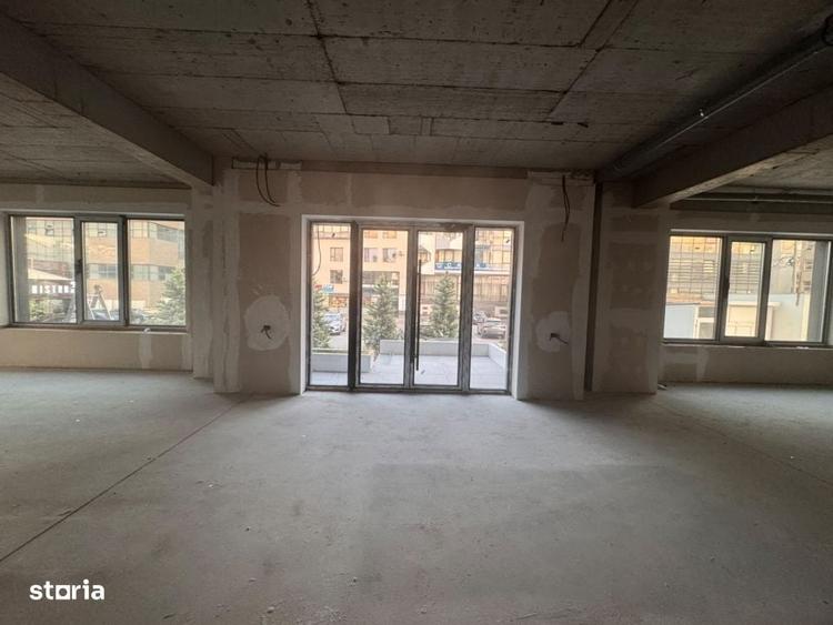 Spatiu comercial ultracentral - prima inchiriere - 1