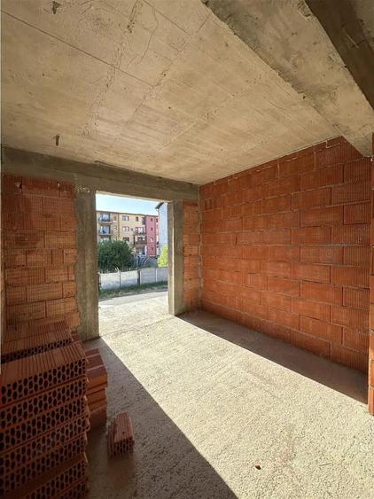 GIROC IQ - Casa individuala - 4 Camere - 3 Bai - Locatie excelenta - 4