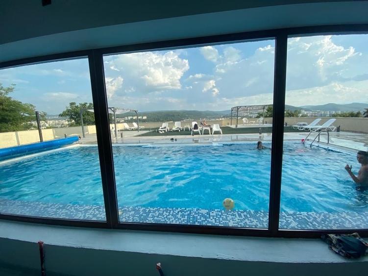 Apartament cu 3 camere | 100 mp + 60 mp terasa | Piscina - 1