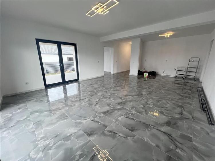 Casa individuala Cristian incalzire in pardoseala si garaj - 10