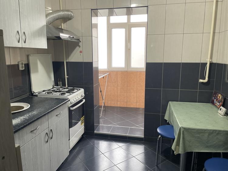 Rahova, Sebastian - 5