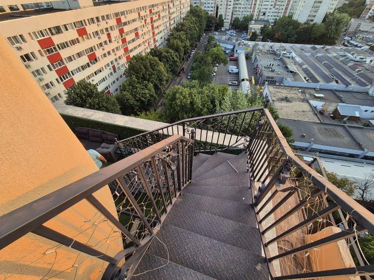 Penthouse 104,97 mp + 192,81 mp terase - piata Sudului - 13