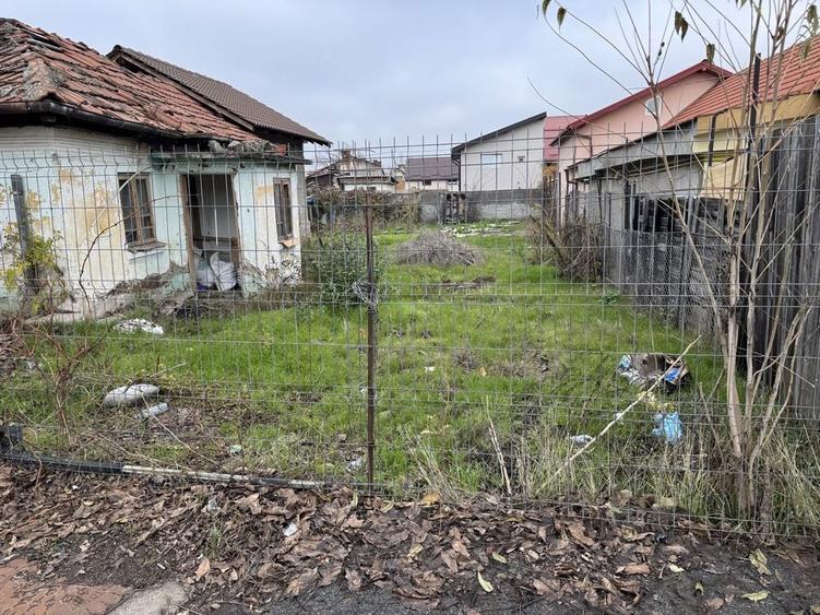 Casa demolabila Craiova, Catargiu - teren 420 mp - utilitati trase - 4