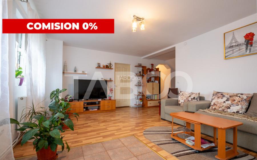 Casa de vanzare cu 4 dormitoare 2 bai si pivinita in Selimba