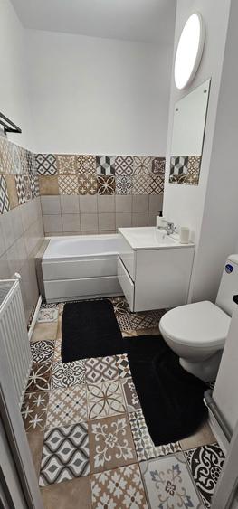 Ofer pentru inchiriat ap cu 2 camere in spatele magazinului Cristian - 4