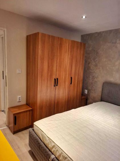 Inchiriez ap.2cam,etaj1, renovat si modern mobilat - 2