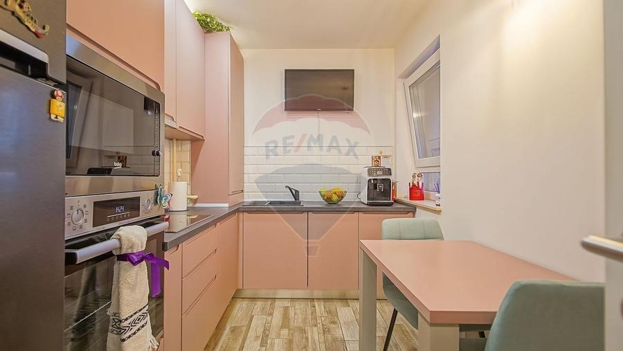 Apartament cu 2 camere de vânzare, parcare subterană și supraterană - 9