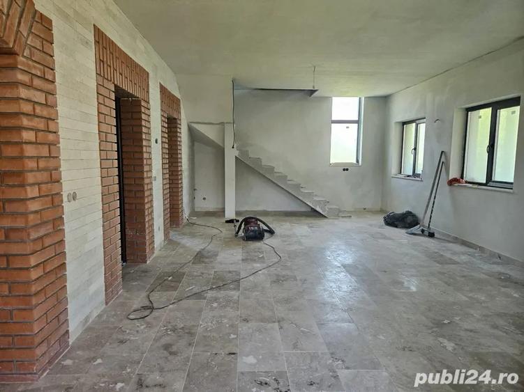 Vila cu etaj, mansarda si teren 1000mp - 1