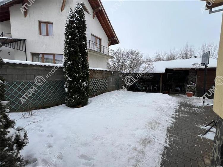 Casa individuala 8 camere 2 garaje 500 mp teren zona Selimbar - 22