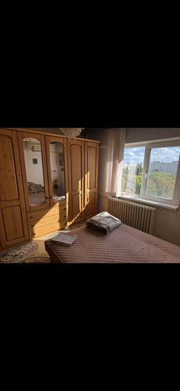 Vânzare apartament 3 camere - 1