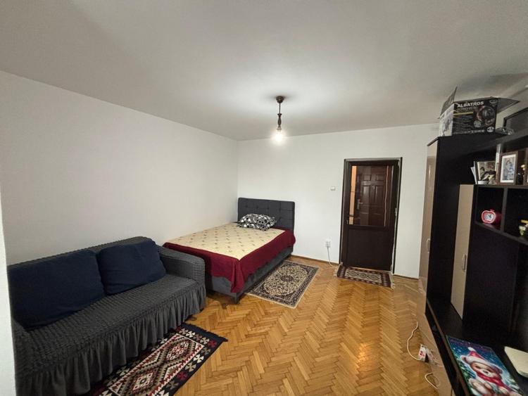 Garsoniera | Drumul Taberei | Mobilata si Utilata | Balcon|Metrou in Proximitate - 1