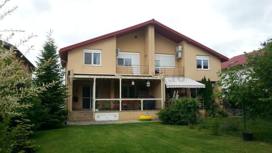 Vila in zona Iancu Nicolae - NEMOBILATA - 1