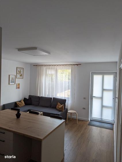 Casa spatioasa, zona linistita - 2