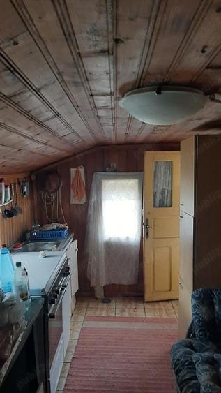 Casa la asfalt, racordata la utilitati, in localitatea Soci, comuna Pancesti, la 35 km de Bacau - 5