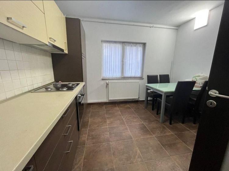 Apartament 3 camere metrou Aparatorii Patriei - 4