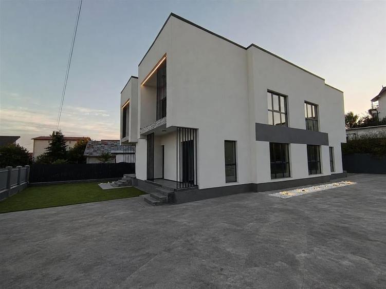 Casă cu 4 camere cu Teren 180 Mp în Valea Lupului