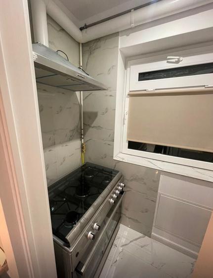 Apartament cu 3 camere decomandat în Faleza Nord