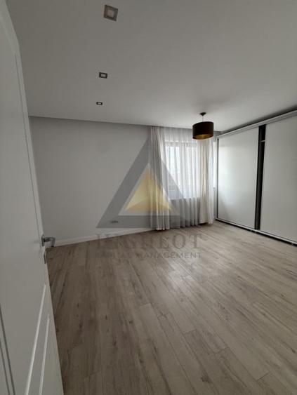 OXFORD GARDENS | IN CURS DE RENOVARE | VILA CU 6 CAMERE | AISB - 13
