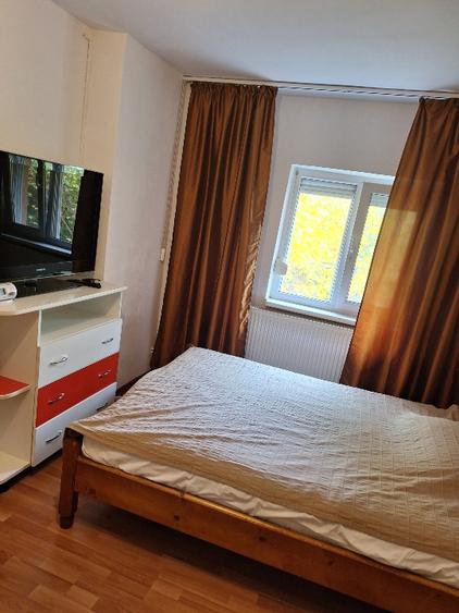 Apartament cu 2 camere decomandat în 1 Mai