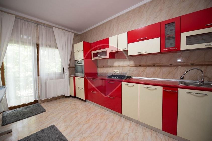 Apartament cu 3 camere, mobilat în Grivița
