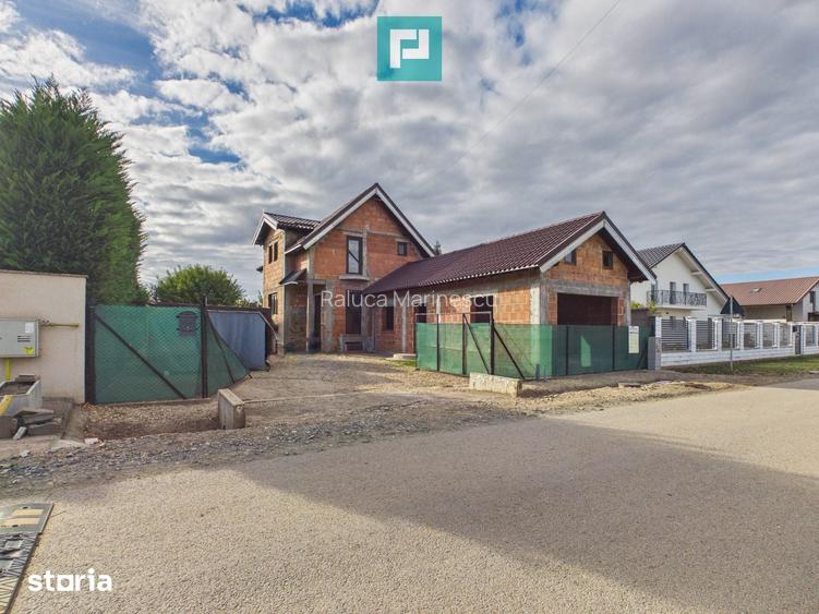 Casa la ro?u D+P+M cu teren de 552 mp in Zadareni