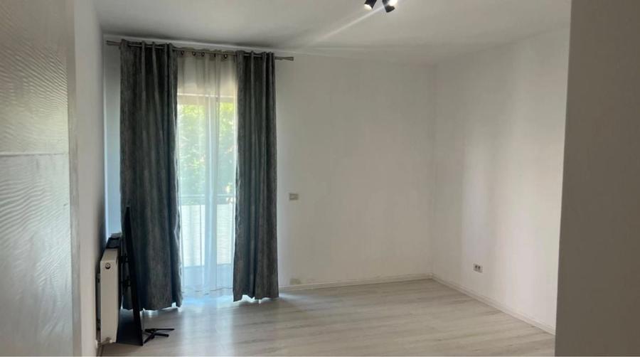 Apartament cu 2 camere decomandat în Valea Lupului