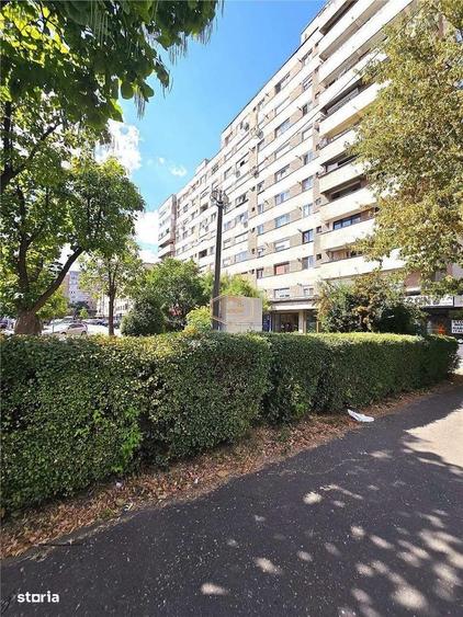 Apartament cu 2 camere semidecomandat în Careiului
