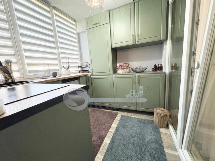 Apartament cu 3 camere decomandat, mobilat în Copou