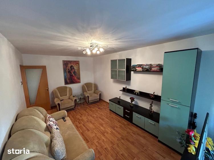 Apartament cu 3 camere decomandat în Sălăjan