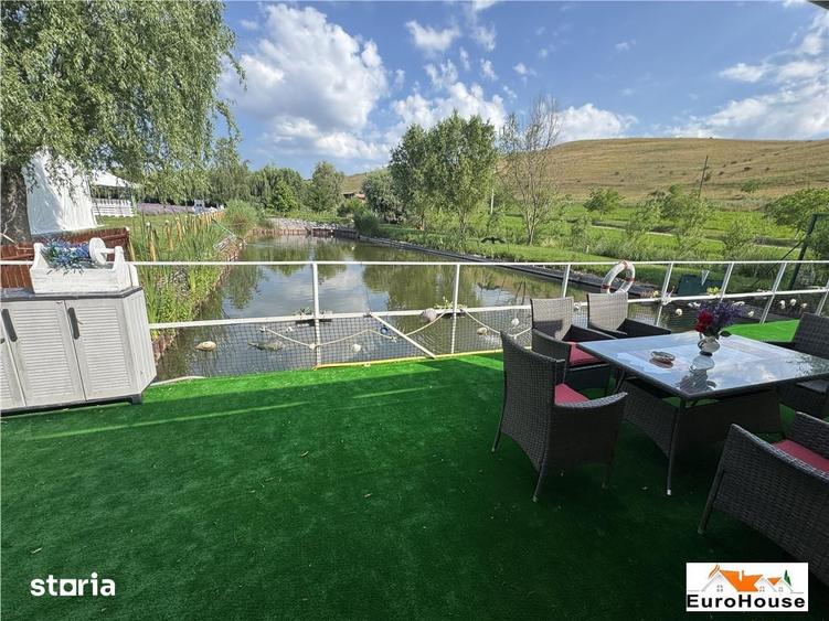Casă cu 5 camere cu Teren 7140 Mp în Est