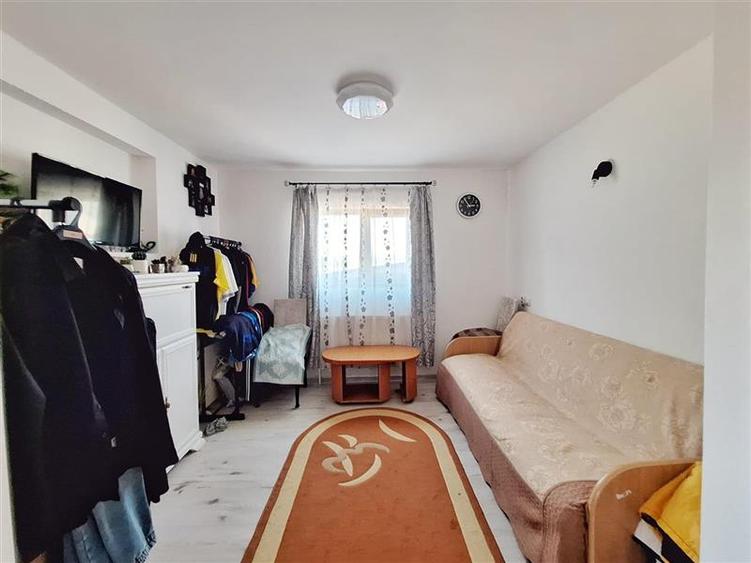 Casa 3 camere, 75 mp utili – Letea Veche | Teren 250 mp - 5