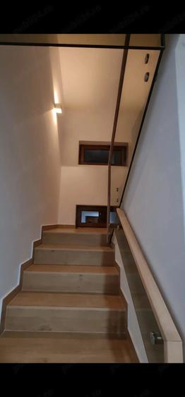 Casă cu 4 camere cu Teren 300 Mp în Central