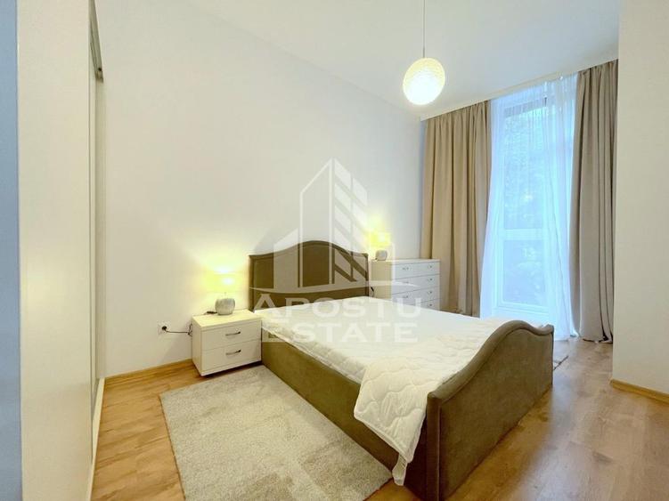 Apartament cu 2 camere semidecomandat, mobilat în Soarelui