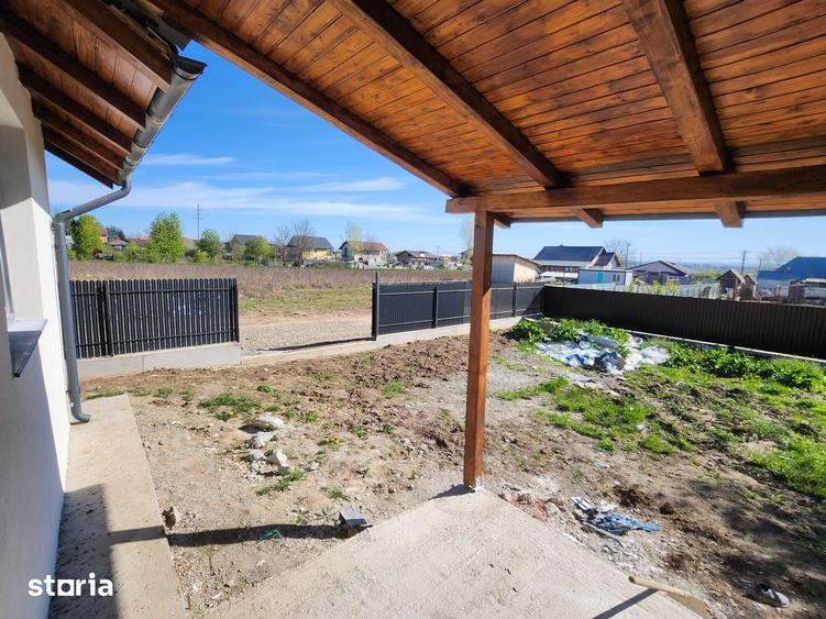 Casă cu 3 camere cu Teren 250 Mp în Mărgineni