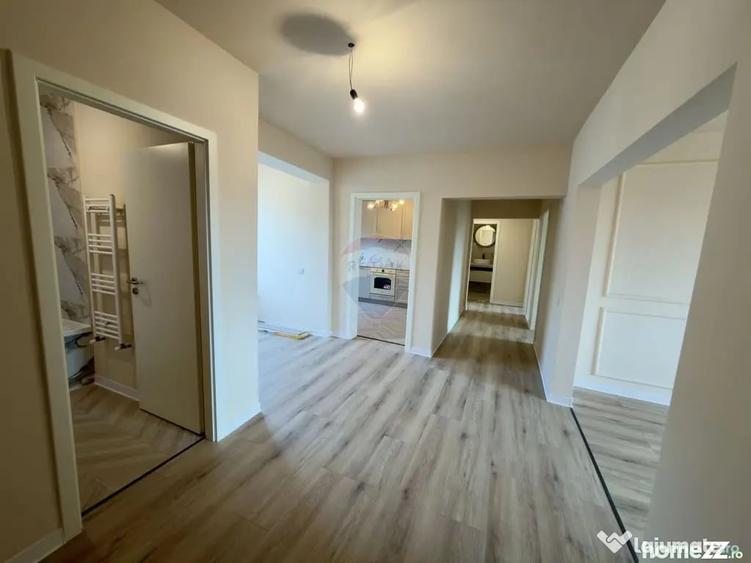 Apartament cu 4 camere decomandat în Iosia