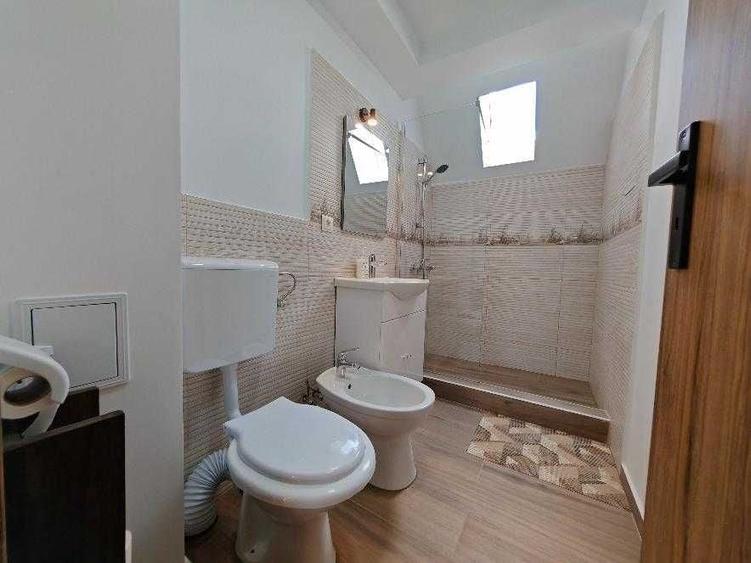 Casă cu 4 camere cu Teren 384 Mp în Tărlungeni