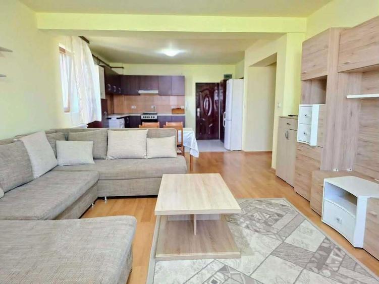 Apartament cu 3 camere decomandat în Giroc