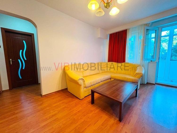 Apartament cu 2 camere decomandat în Pajura