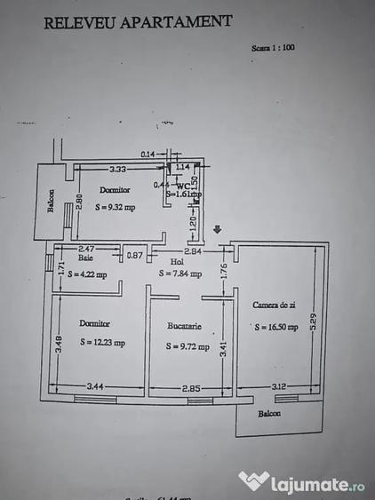 Apartament cu 3 camere semidecomandat în Târgu Cucu