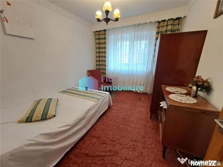 Apartament cu 3 camere decomandat în Obcini