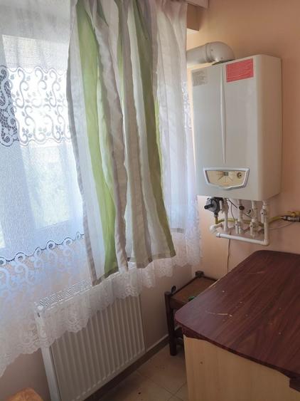 Apartament cu 2 camere decomandat în Ostroveni